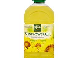 Golden sunflower oil with balanced fatty acids ideal for health focused cooking and nutrit