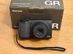 Máquina Fotográfica Digital Ricoh GR IIIx HDF